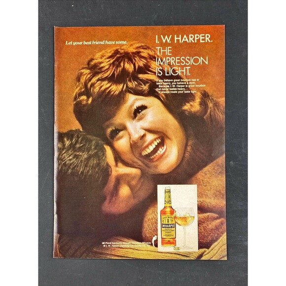 IW Harper Kentucky Bourbon Whiskey "Couple Hugging" Playboy Vintage Print Ad - Picture 3 of 3